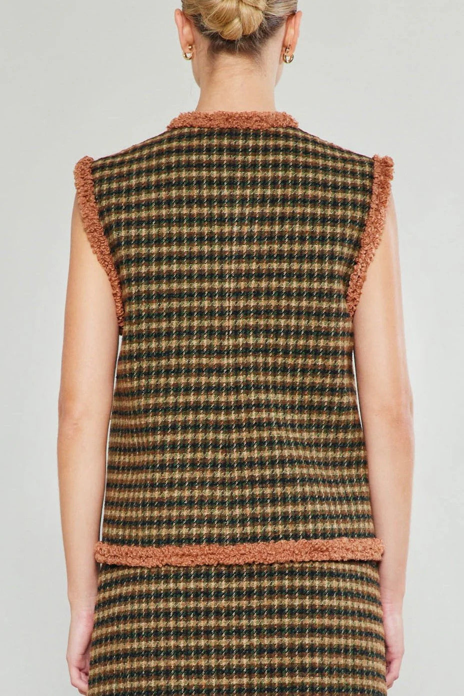 Ruby & Jenna Women's Houndstooth Vest With Fur Tim