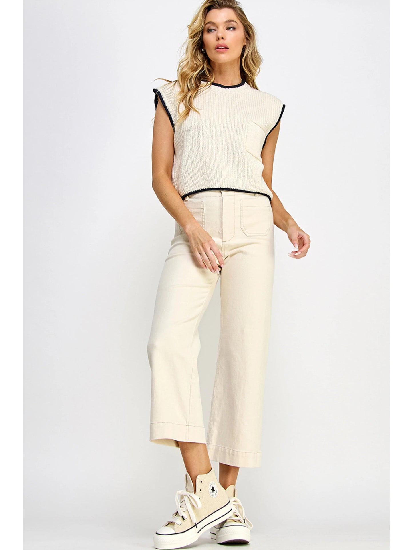 Ruby & Jenna Women's Contrast Edge Knit Top