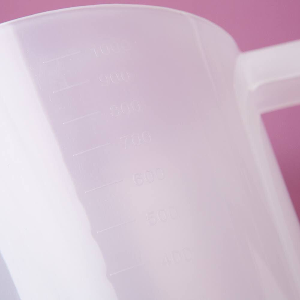 Bramble Berry Easy Pour Mixing and Measuring Container