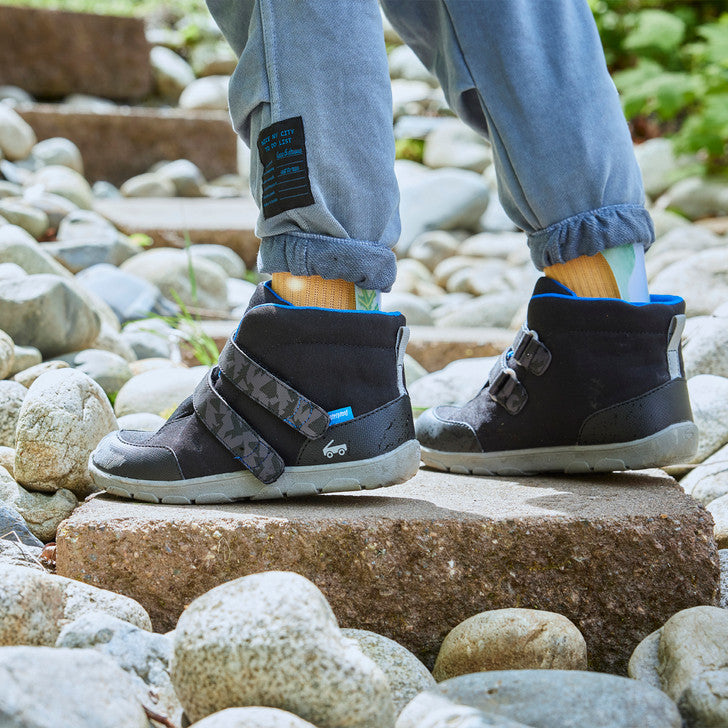 See Kai Run Skye Adapt Waterproof Black