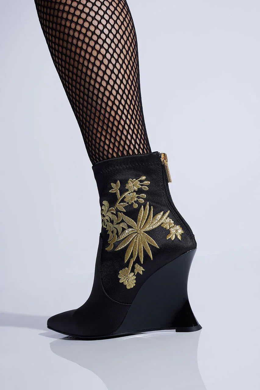 Natori Neko Satin Embroidery Wedge Ankle Boot