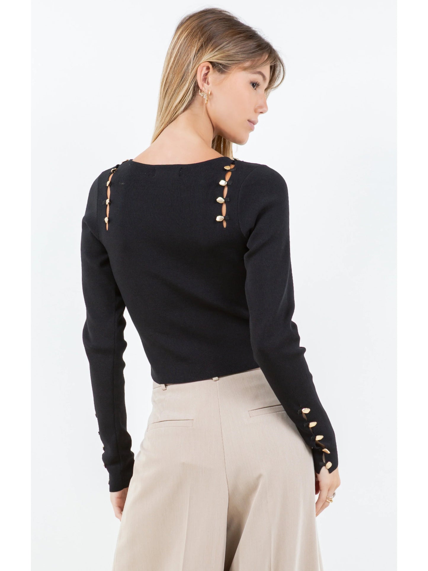 Ruby & Jenna Women's Abstract Button Detailed Knitdown Sweater