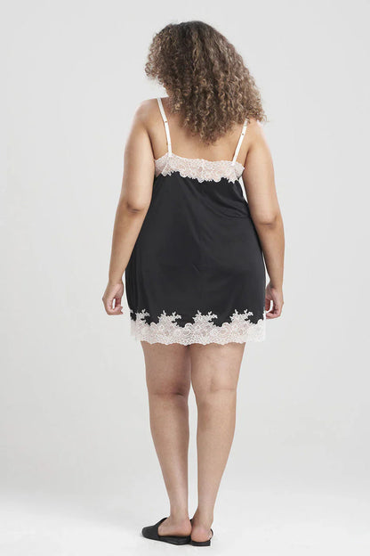 NATORI Enchant Lace Trim Chemise 3