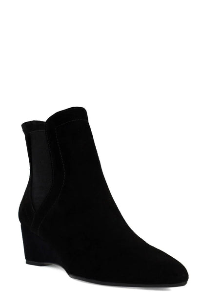 Natori Gaisha-Su Suede Wedge Bootie - Black