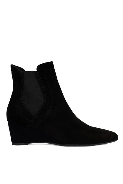 Natori Gaisha-Su Suede Wedge Bootie - Black