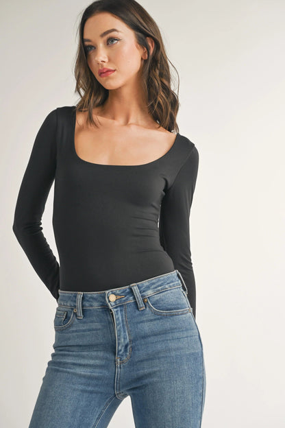 Ruby & Jenna Women's Double Scoop Neck Long Sleeve Bodysuit