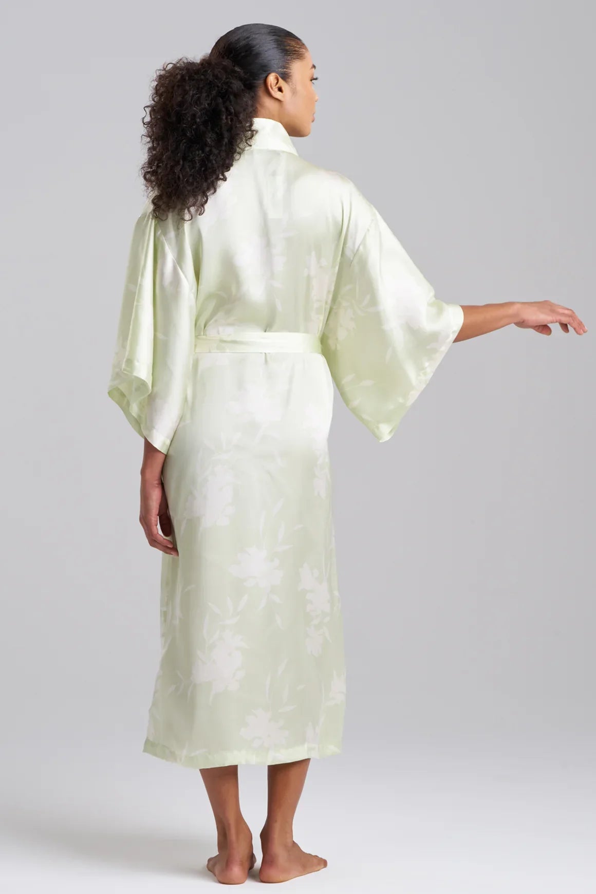 NATORI Lily Printed Satin Icon Robe