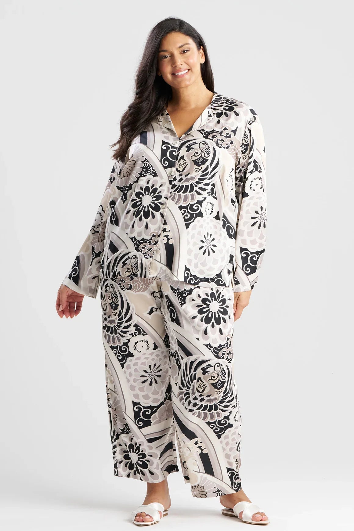NATORI Medallion Notch Button Front PJ