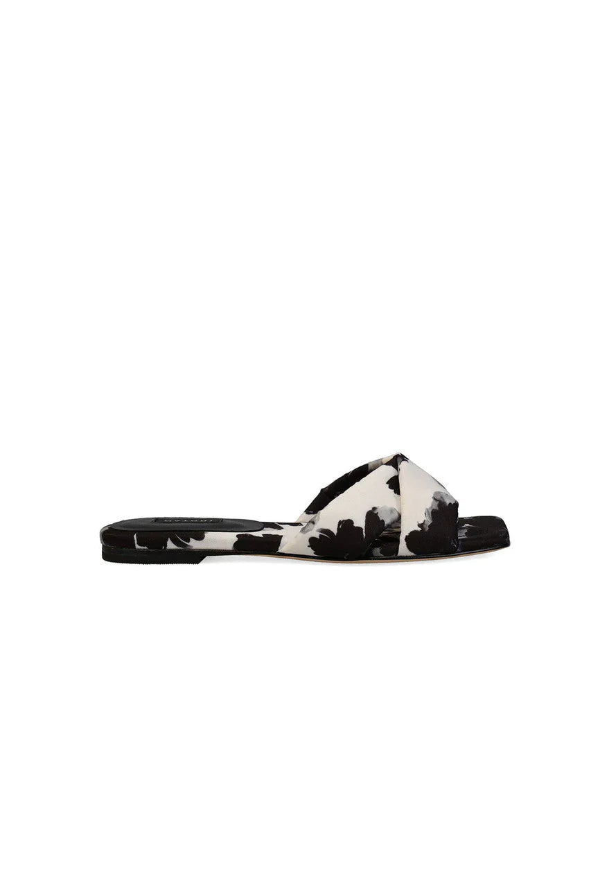 Natori Vitta Taichou Slide Sandals - black/white