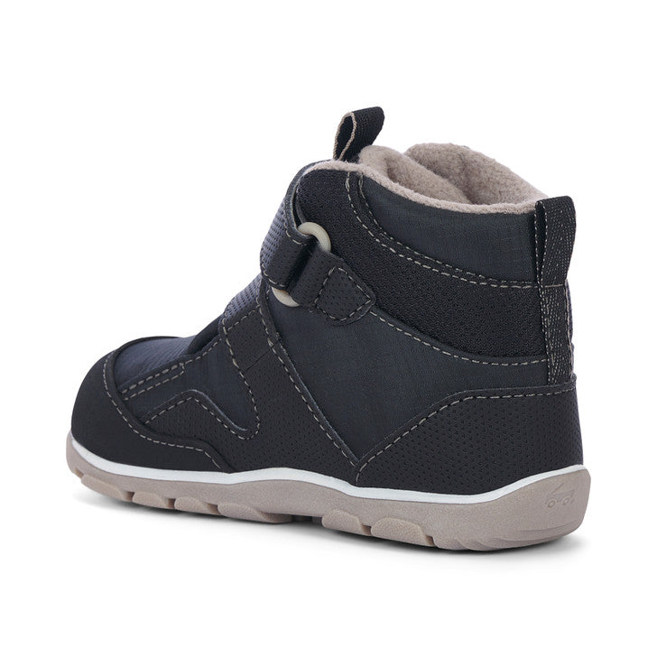 See Kai Run Atlas III Waterproof/Insulated Black